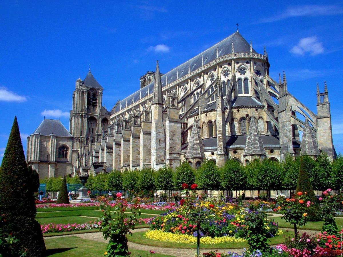 Camping De Bourges Dış mekan fotoğraf